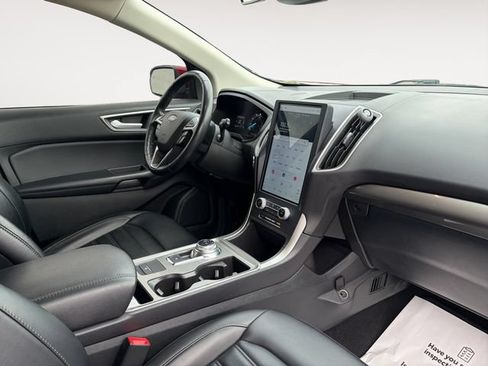 Used 2023 Ford Edge SEL AWD/4WD image 12
