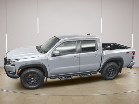 Certified 2025 Nissan Frontier PRO-4X AWD/4WD image 37