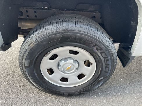 Used 2018 Chevrolet Colorado W/T image 11