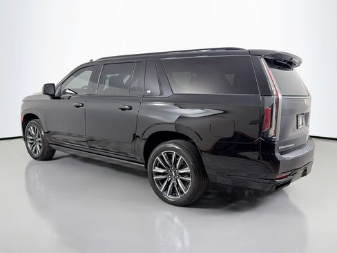 Used 2022 Cadillac Escalade ESV Sport w/ Touring Package AWD/4WD image 7