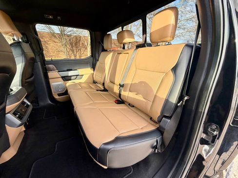 Used 2024 Ford F250 Lariat w/ Chrome Package image 33