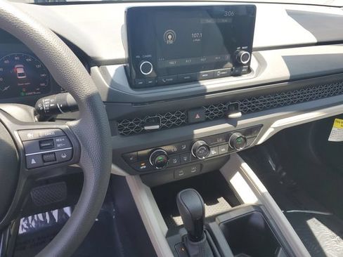 Certified 2023 Honda Accord EX image 20