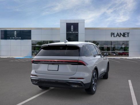 New 2026 Lincoln Nautilus Premier w/ Jet Appearance Package image 8