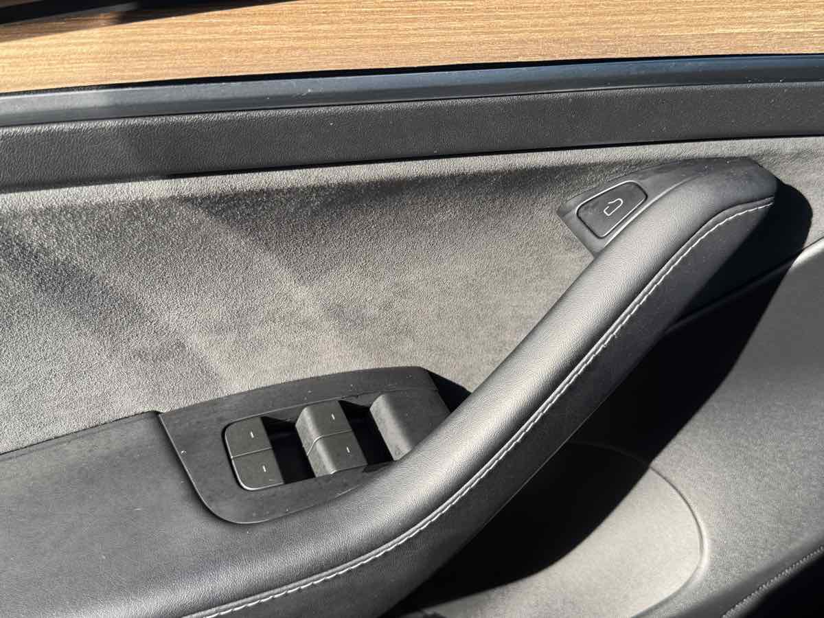 Used 2023 Tesla Model 3 Standard Range RWD image 28