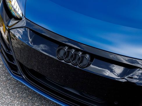 Used 2022 Audi RS e-tron GT w/ Carbon Performance Package AWD/4WD image 37