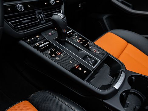 New 2026 Porsche Macan GTS AWD/4WD image 22