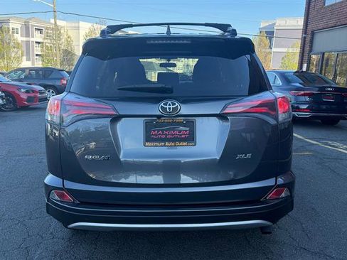 Used 2016 Toyota RAV4 XLE image 17