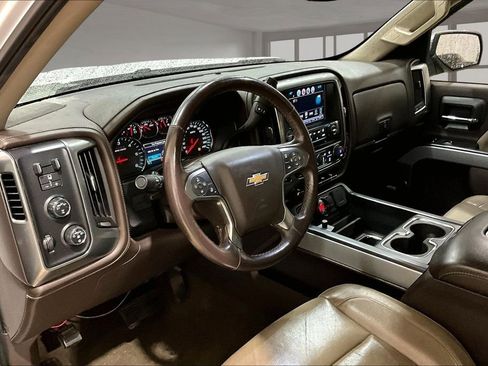 Used 2017 Chevrolet Silverado 1500 LTZ Z71 w/ LTZ Plus Package image 12