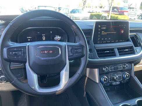 Used 2024 GMC Yukon SLT image 7