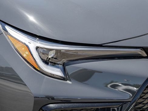 Used 2026 Toyota Corolla SE FWD image 7