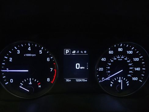 Used 2018 Hyundai Elantra SEL FWD image 23