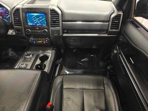 Used 2020 Ford Expedition Max XLT w/ Equipment Group 202A AWD/4WD image 28