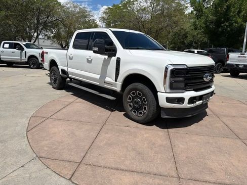 Used 2025 Ford F350 Platinum w/ FX4 Off-Road Package AWD/4WD image 15