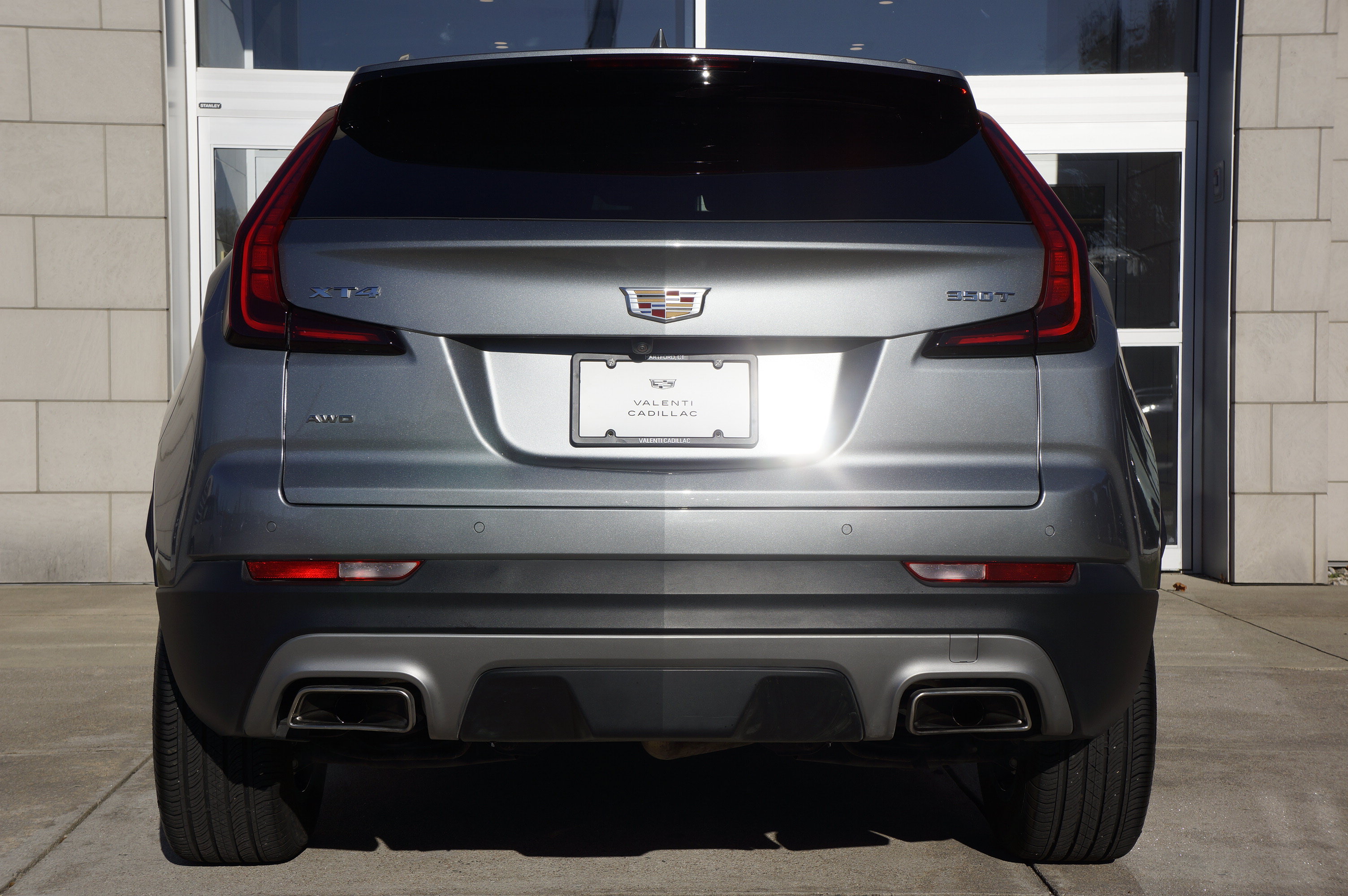 Used 2023 Cadillac XT4 Premium Luxury w/ Cold Weather Package AWD/4WD image 7