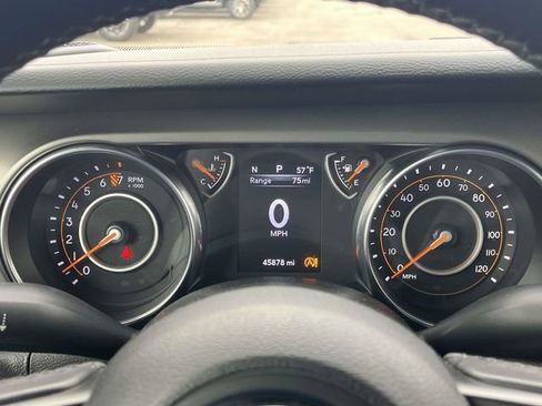 Used 2022 Jeep Gladiator Sport image 32