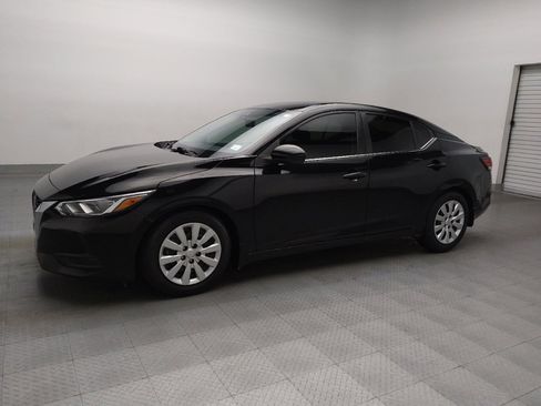 Used 2022 Nissan Sentra S image 2
