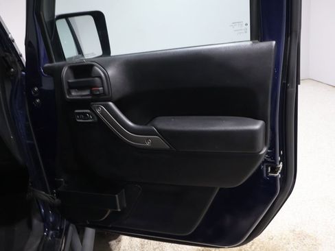 Used 2013 Jeep Wrangler Unlimited Sport image 22