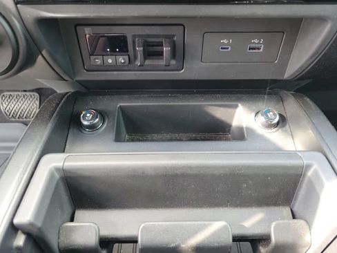 Used 2024 Nissan Titan PRO-4X w/ Pro-4x Convenience Package AWD/4WD image 31