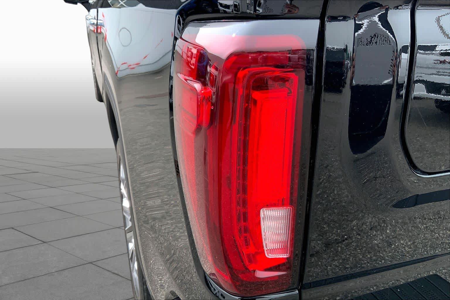 Certified 2023 GMC Sierra 1500 Denali w/ Denali Reserve Package AWD/4WD image 25
