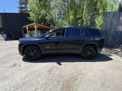 Used 2022 GMC Acadia AT4 w/ Preferred Package AWD/4WD image 3