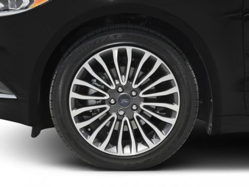 Used 2017 Ford Fusion Titanium image 10