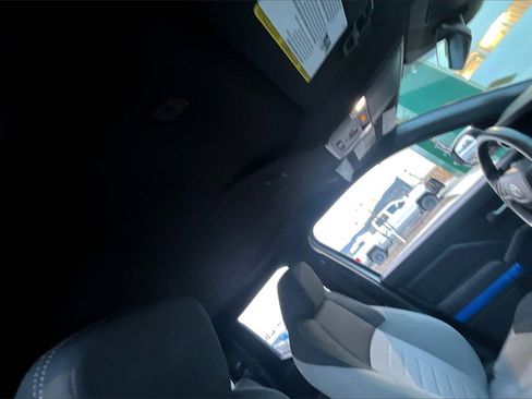 Used 2024 Toyota Tacoma TRD Off-Road image 23