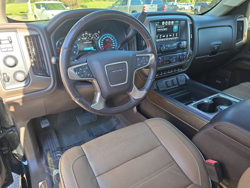 Used 2017 GMC Sierra 1500 Denali w/ Denali Ultimate Package image 16