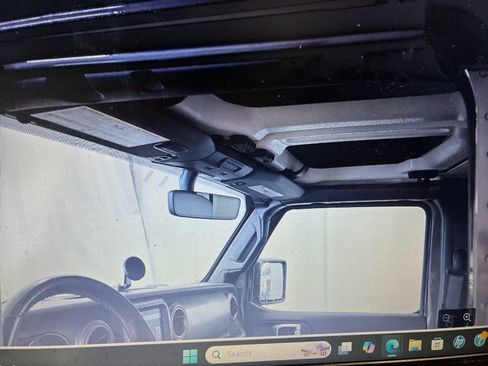 Used 2022 Jeep Gladiator Mojave w/ LED Lighting Group AWD/4WD image 8