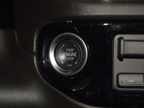 Used 2024 Chevrolet Silverado 1500 High Country w/ High Country Premium Package AWD/4WD image 36
