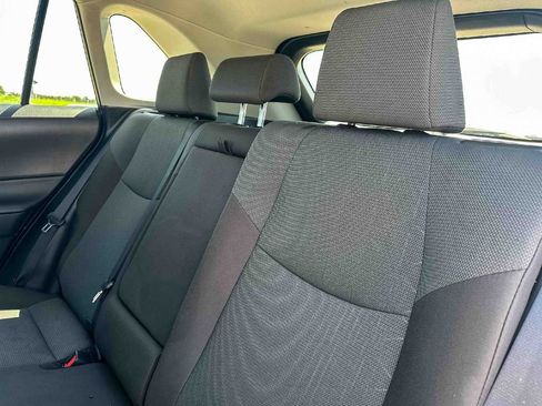 Used 2025 Toyota RAV4 XLE FWD image 19