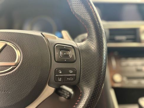 Used 2018 Lexus IS 300 F Sport image 19