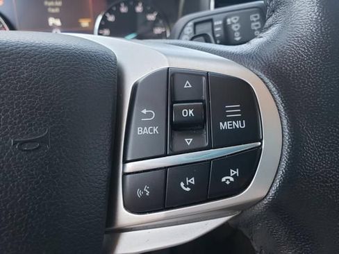 Used 2020 Ford Explorer XLT w/ Equipment Group 202A AWD/4WD image 19