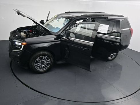Certified 2025 Ford Expedition Active AWD/4WD image 38