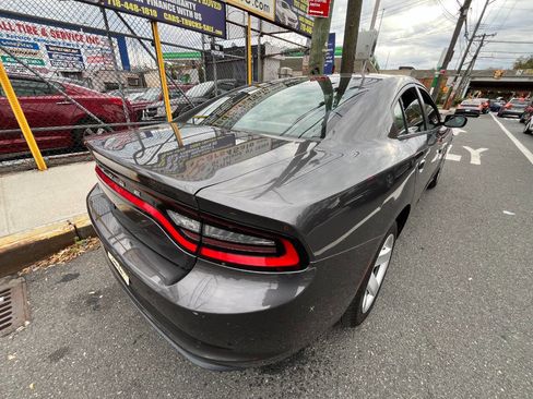 Used 2017 Dodge Charger Police w/ Street Appearance Group image 6