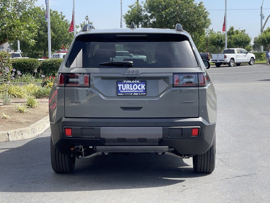 New 2026 Jeep Cherokee Laredo AWD/4WD image 5