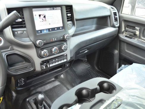 New 2024 RAM 3500 Tradesman w/ Chrome Appearance Group image 21