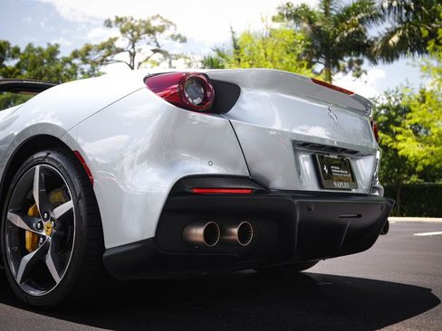 Certified 2023 Ferrari Portofino M image 18