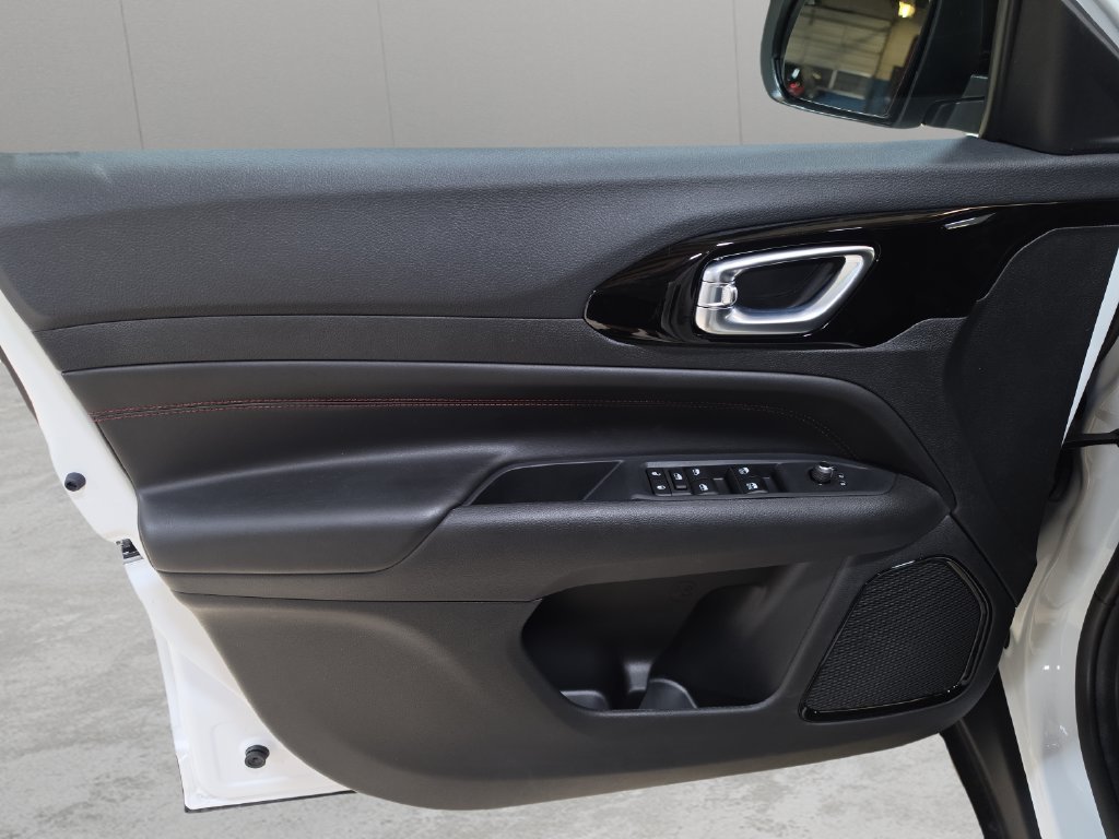 New 2026 Jeep Compass Trailhawk AWD/4WD image 21