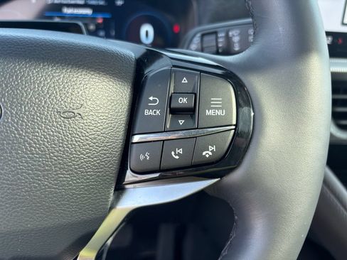 Used 2025 Ford Explorer Platinum w/ Ultimate Package AWD/4WD image 18