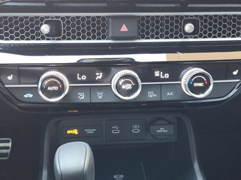Used 2025 Honda Civic Sport image 18