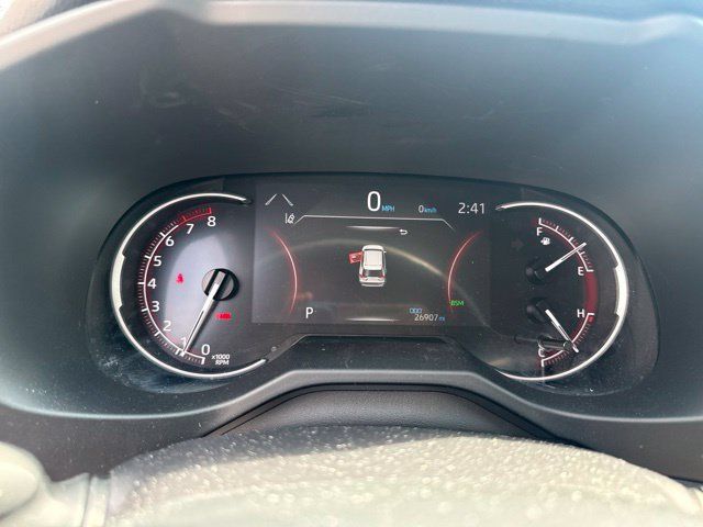 Used 2025 Toyota RAV4 XLE AWD/4WD image 16