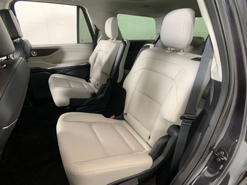 New 2025 Lincoln Navigator Reserve image 23
