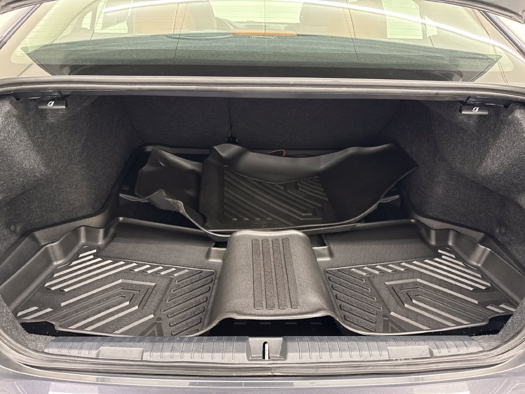 Certified 2022 Subaru Legacy Touring XT AWD/4WD image 28