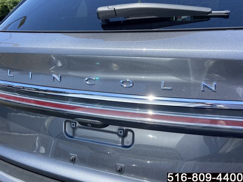 Used 2022 Lincoln Nautilus AWD w/ Premium Package image 29