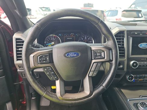 Used 2019 Ford Expedition XLT w/ Equipment Group 202A RWD image 5