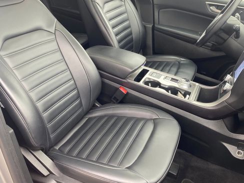 Used 2023 Ford Edge SEL w/ Convenience Package image 12