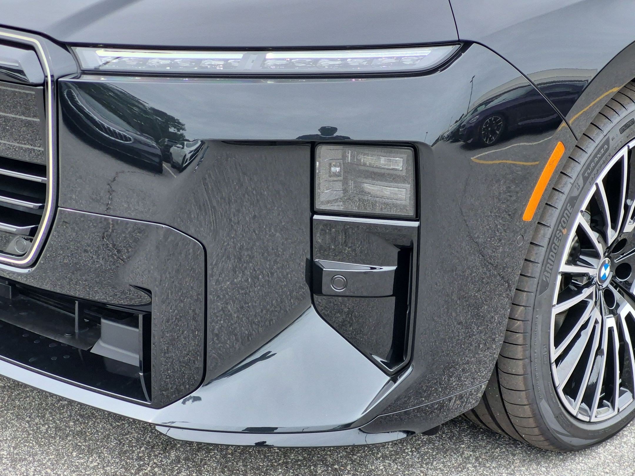 New 2027 BMW 740i w/ Executive Package RWD image 9