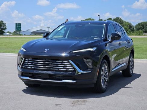 New 2025 Buick Envision Preferred image 2