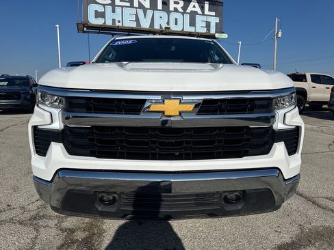 Used 2025 Chevrolet Silverado 1500 LT image 17
