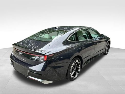 Used 2026 Hyundai Sonata SEL FWD image 5